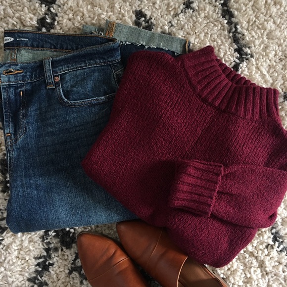 American Eagle Outfitters Sweaters - American Eagle Sweater